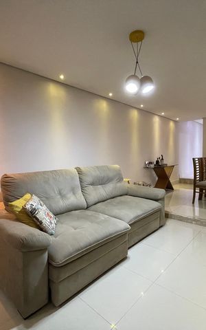Casa à venda com 165m², 3 quartos e 2 vagas Casa à venda com 165m², 3 quartos e 2 vagasSala