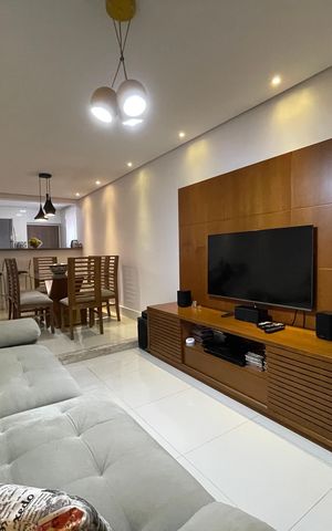 Casa à venda com 165m², 3 quartos e 2 vagas Casa à venda com 165m², 3 quartos e 2 vagasSala