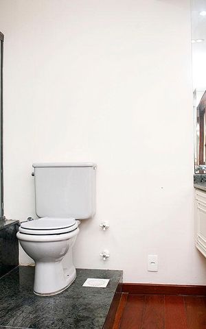 Apartamento à venda com 300m², 4 quartos e 3 vagasBanheiro da Suíte
