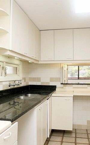 Apartamento à venda com 300m², 4 quartos e 3 vagasCozinha