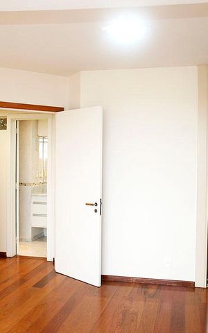 Apartamento à venda com 300m², 4 quartos e 3 vagasQuarto 3