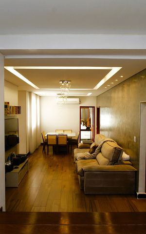 Casa à venda com 150m², 3 quartos e 2 vagasSala