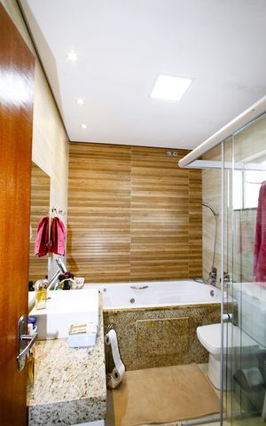 Casa à venda com 150m², 3 quartos e 2 vagasBanheiro da Suíte 1
