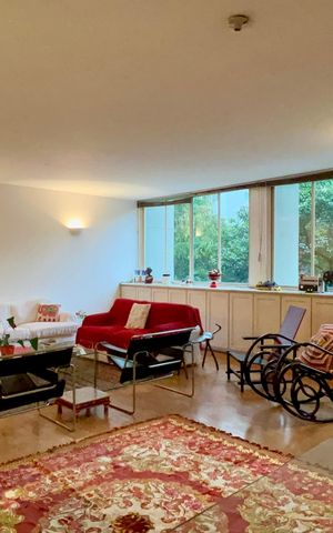 Apartamento à venda com 180m², 3 quartos e 1 vaga Apartamento à venda com 180m², 3 quartos e 1 vagaSala