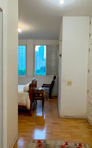 Apartamento à venda com 180m², 3 quartos e 1 vaga Apartamento à venda com 180m², 3 quartos e 1 vagaSuite