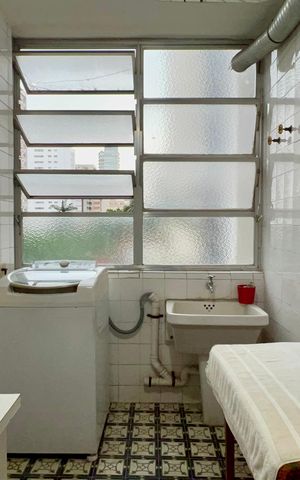 Apartamento à venda com 180m², 3 quartos e 1 vaga Apartamento à venda com 180m², 3 quartos e 1 vagaÁrea de Serviço