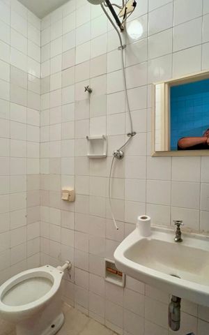 Apartamento à venda com 180m², 3 quartos e 1 vaga Apartamento à venda com 180m², 3 quartos e 1 vagaBanheiro de serviço