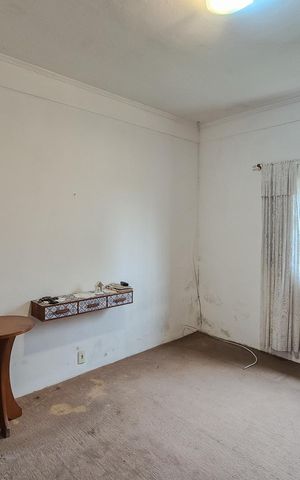 Casa à venda com 439m², 2 quartos e 6 vagas Casa à venda com 439m², 2 quartos e 6 vagasQuarto 1