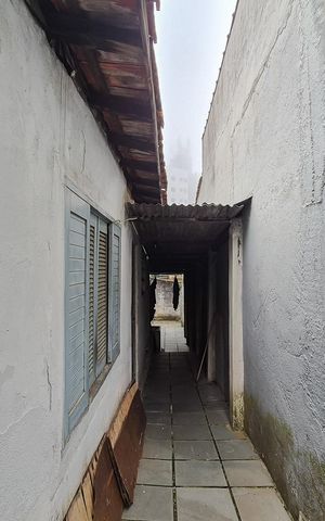 Casa à venda com 439m², 2 quartos e 6 vagas Casa à venda com 439m², 2 quartos e 6 vagasQuintal