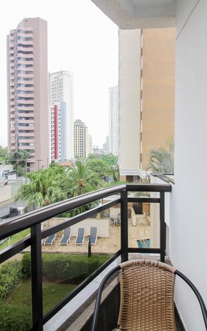 Apartamento à venda com 168m², 4 quartos e 3 vagas Apartamento à venda com 168m², 4 quartos e 3 vagasSuíte 3 - Varanda