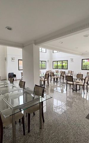 Apartamento à venda com 168m², 4 quartos e 3 vagas Apartamento à venda com 168m², 4 quartos e 3 vagasÁrea comum - Salão de festas