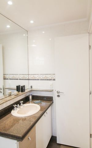 Apartamento à venda com 168m², 4 quartos e 3 vagas Apartamento à venda com 168m², 4 quartos e 3 vagasBanheiro Suíte 3