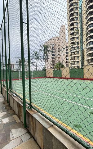 Apartamento à venda com 168m², 4 quartos e 3 vagas Apartamento à venda com 168m², 4 quartos e 3 vagasÁrea comum - Quadra
