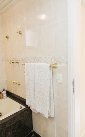 Apartamento à venda com 168m², 4 quartos e 3 vagas Apartamento à venda com 168m², 4 quartos e 3 vagasBanheiro Suíte 1