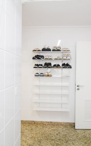 Apartamento à venda com 168m², 4 quartos e 3 vagas Apartamento à venda com 168m², 4 quartos e 3 vagasÁrea de Serviço