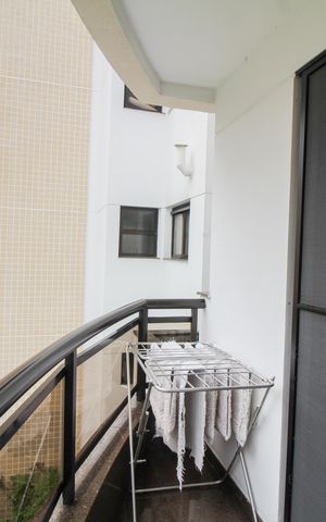 Apartamento à venda com 168m², 4 quartos e 3 vagas Apartamento à venda com 168m², 4 quartos e 3 vagasSuíte 1 - Varanda