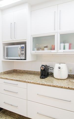 Apartamento à venda com 168m², 4 quartos e 3 vagas Apartamento à venda com 168m², 4 quartos e 3 vagasCozinha