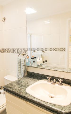 Apartamento à venda com 168m², 4 quartos e 3 vagas Apartamento à venda com 168m², 4 quartos e 3 vagasBanheiro Suíte 2