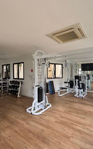 Apartamento à venda com 168m², 4 quartos e 3 vagas Apartamento à venda com 168m², 4 quartos e 3 vagasÁrea comum - Academia