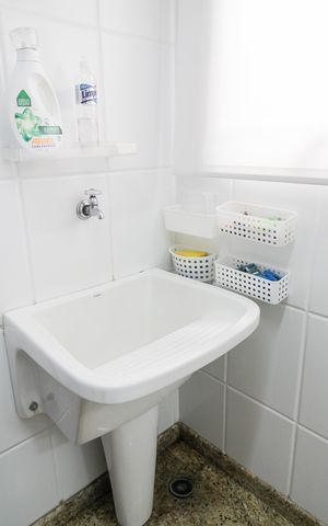 Apartamento à venda com 168m², 4 quartos e 3 vagas Apartamento à venda com 168m², 4 quartos e 3 vagasÁrea de Serviço