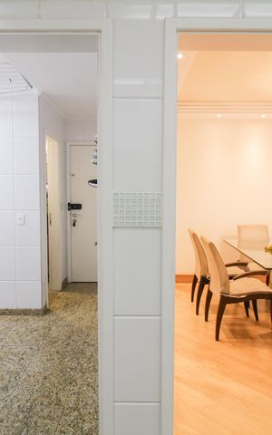 Apartamento à venda com 168m², 4 quartos e 3 vagas Apartamento à venda com 168m², 4 quartos e 3 vagasCozinha