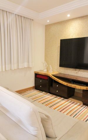 Apartamento à venda com 168m², 4 quartos e 3 vagas Apartamento à venda com 168m², 4 quartos e 3 vagasSala