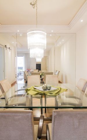 Apartamento à venda com 168m², 4 quartos e 3 vagas Apartamento à venda com 168m², 4 quartos e 3 vagasSala de Jantar