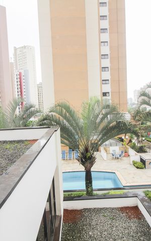 Apartamento à venda com 168m², 4 quartos e 3 vagas Apartamento à venda com 168m², 4 quartos e 3 vagasSuíte 2