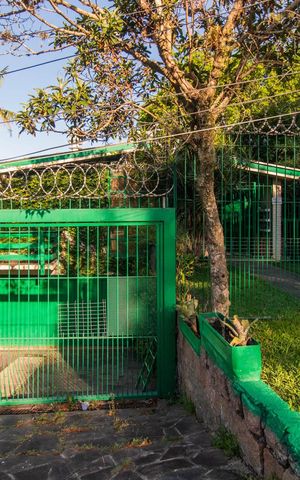 Casa para alugar com 400m², 4 quartos e 4 vagasFachada