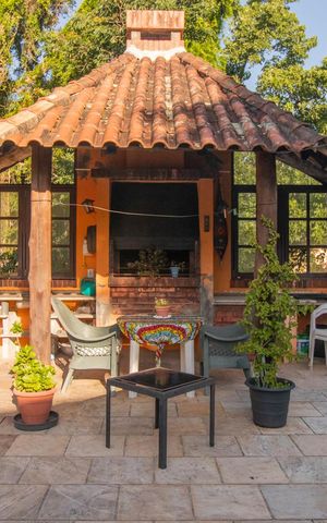 Casa para alugar com 400m², 4 quartos e 4 vagasQuintal