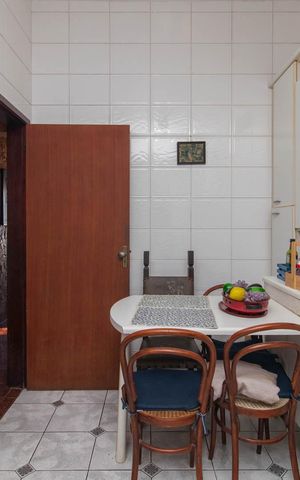 Casa para alugar com 400m², 4 quartos e 4 vagasCozinha