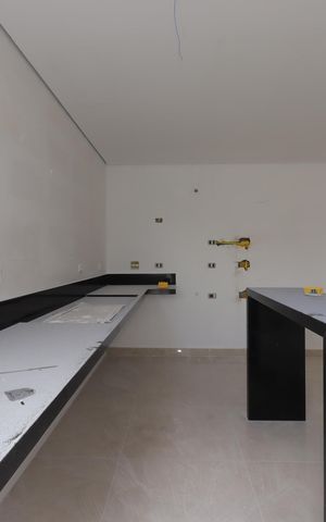 Apartamento à venda com 90m², 2 quartos e 2 vagasCozinha