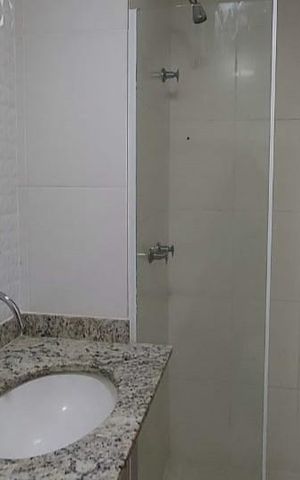 Apartamento à venda com 75m², 3 quartos e 1 vaga Apartamento à venda com 75m², 3 quartos e 1 vagaBanheiro da Suíte