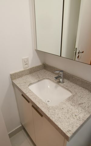 Apartamento à venda com 55m², 1 quarto e 2 vagasBanheiro Social
