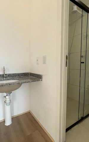 Apartamento à venda com 37m², 2 quartos e sem vaga Apartamento à venda com 37m², 2 quartos e sem vagaBanheiro