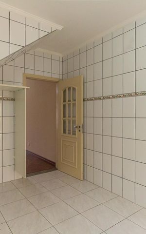 Casa à venda com 75m², 2 quartos e 1 vaga Casa à venda com 75m², 2 quartos e 1 vagaCozinha