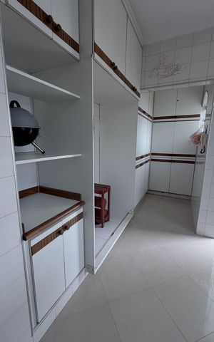 Casa à venda com 250m², 4 quartos e 3 vagas Casa à venda com 250m², 4 quartos e 3 vagasCozinha