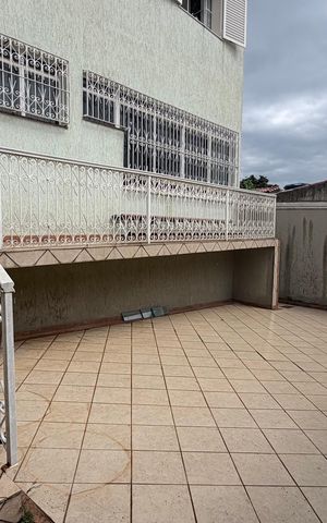 Casa à venda com 250m², 4 quartos e 3 vagas Casa à venda com 250m², 4 quartos e 3 vagasQuintal