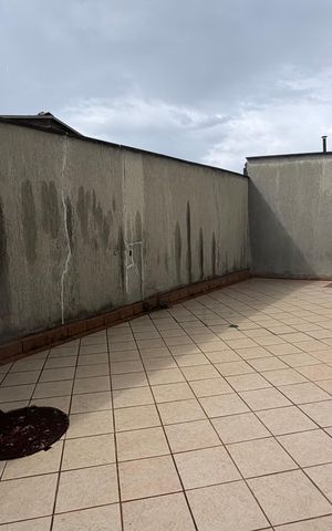Casa à venda com 250m², 4 quartos e 3 vagas Casa à venda com 250m², 4 quartos e 3 vagasQuintal