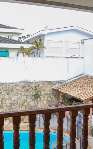 Casa à venda com 787m², 4 quartos e 8 vagas Casa à venda com 787m², 4 quartos e 8 vagasVista da Suíte 4