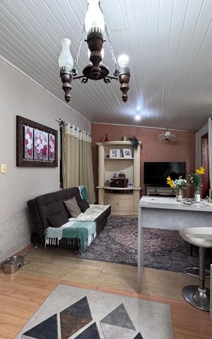 Casa à venda com 200m², 3 quartos e 2 vagas Casa à venda com 200m², 3 quartos e 2 vagassala