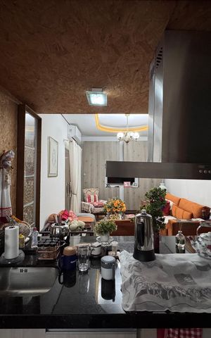 Casa à venda com 200m², 3 quartos e 2 vagas Casa à venda com 200m², 3 quartos e 2 vagasCozinha