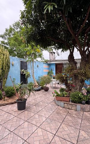 Casa à venda com 200m², 3 quartos e 2 vagas Casa à venda com 200m², 3 quartos e 2 vagasÁrea comum