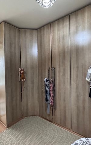 Casa à venda com 200m², 3 quartos e 2 vagas Casa à venda com 200m², 3 quartos e 2 vagasQuarto Suíte