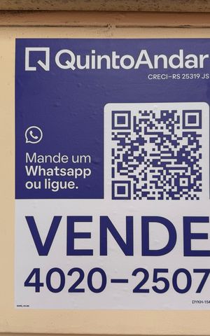 Casa à venda com 200m², 3 quartos e 2 vagas Casa à venda com 200m², 3 quartos e 2 vagasfachada DYKH-154