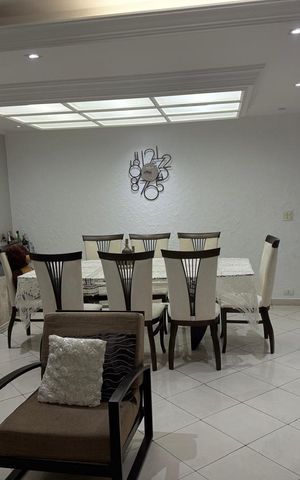 Casa à venda com 505m², 4 quartos e 2 vagas