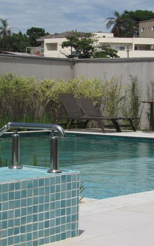 Studio à venda com 30m², 1 quarto e sem vagaÁrea comum - Piscina