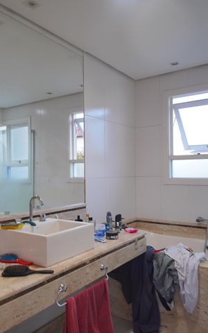 Casa para alugar com 241m², 3 quartos e 2 vagasBanheiro da Suíte 1