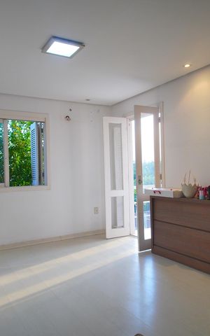 Casa para alugar com 241m², 3 quartos e 2 vagasSuíte 2