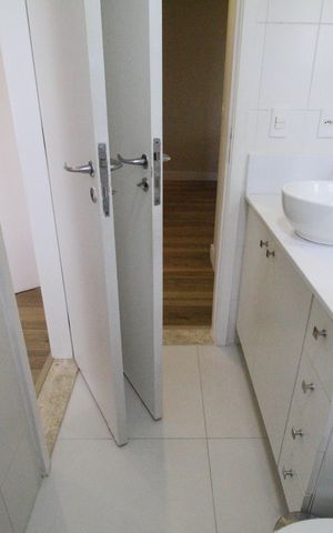 Apartamento à venda com 78m², 2 quartos e 1 vagaBanheiro da Suíte 1